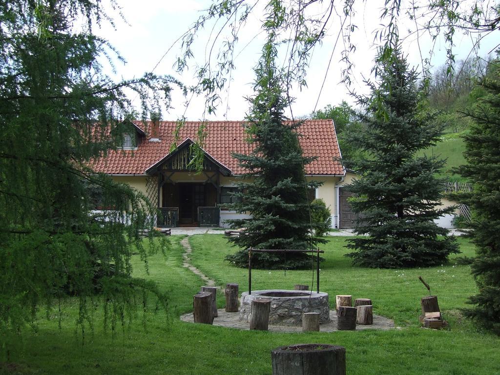 Hotel Erdesz Vendeghaz Uppony Exteriér fotografie